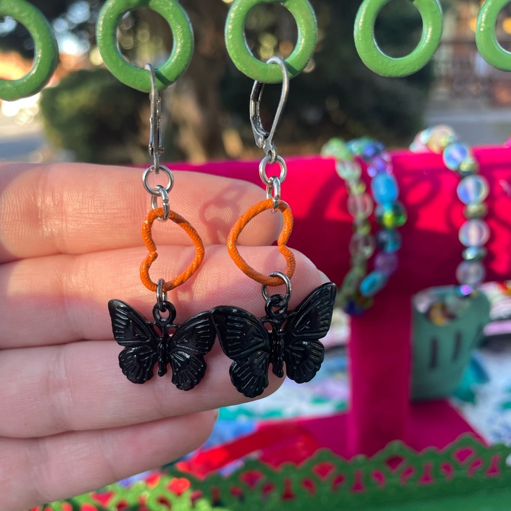 🖤🕸️Spooky Butterfly Earrings🕸️🖤